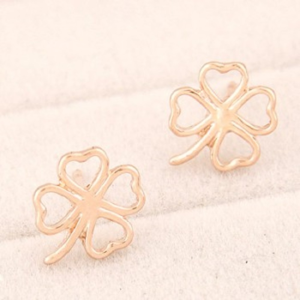 Gold Lucky Four Leaf Clover Earrings 220579